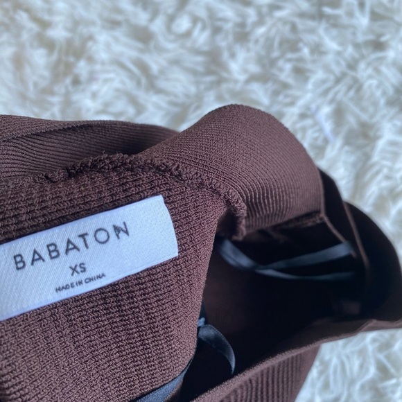 Aritzia Babaton Sculpt Knit Criss Cross Cropped Tank in Coffee Bean - Picture 5 of 8